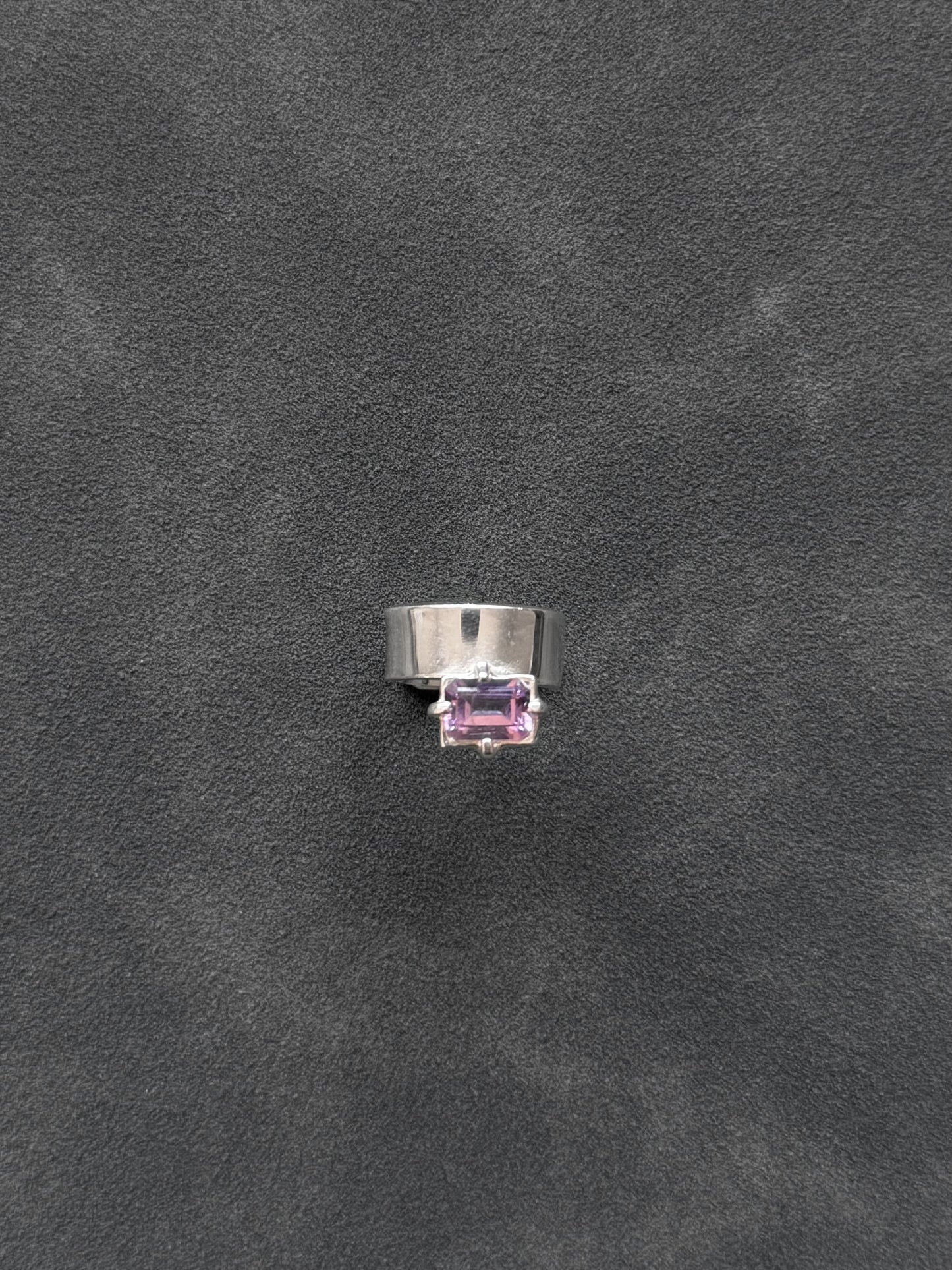 AMETHYST EAR CUFF