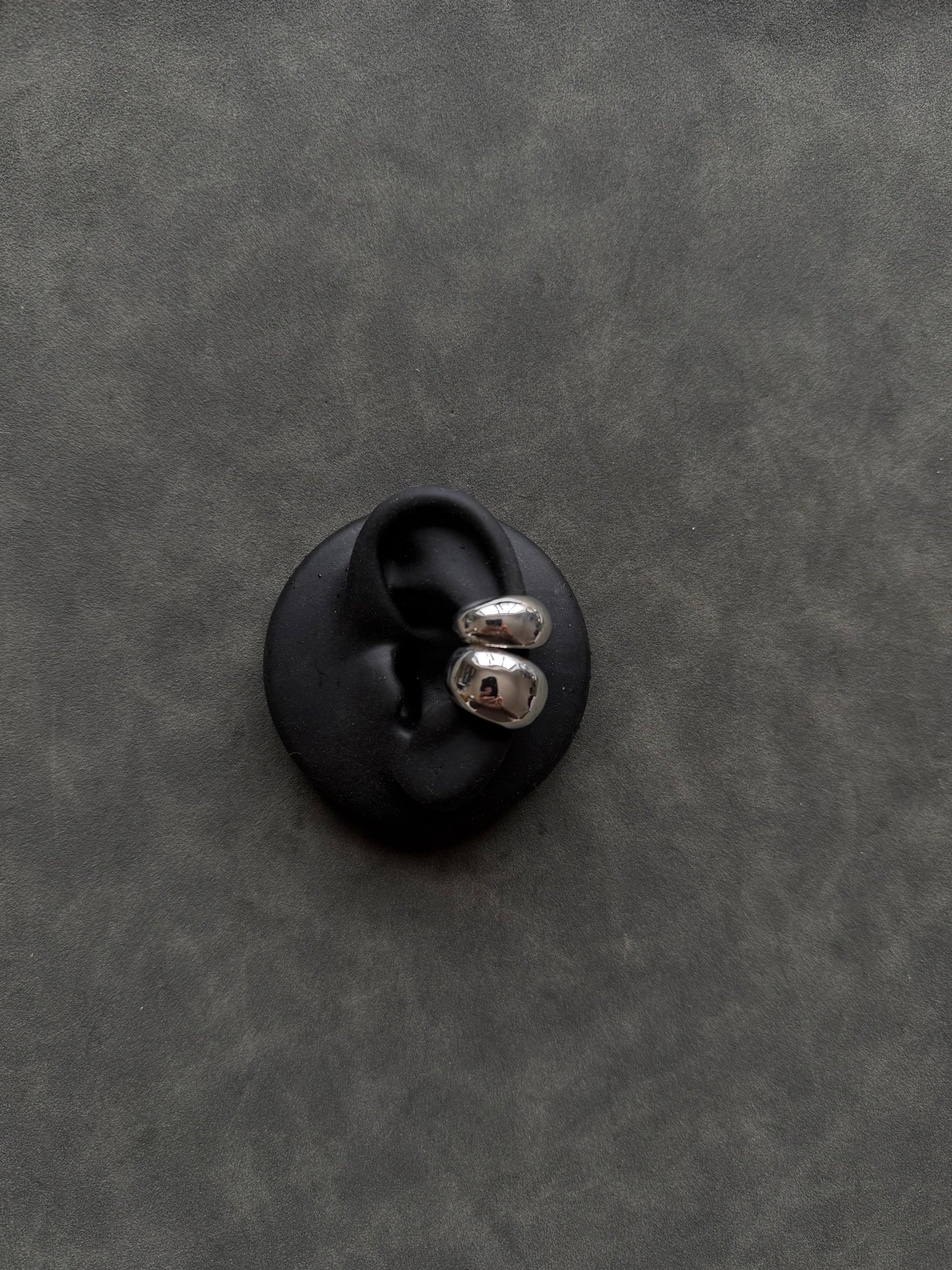 BUBBLE EAR CUFF