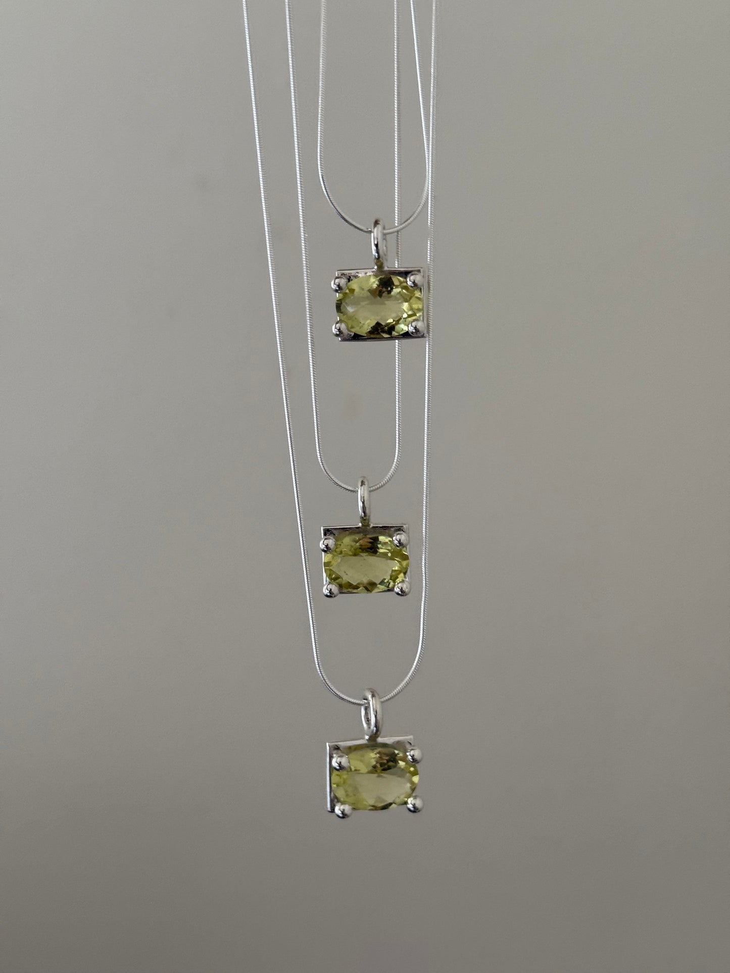 LEMON QUARTZ BABY BUBBLE PENDANT