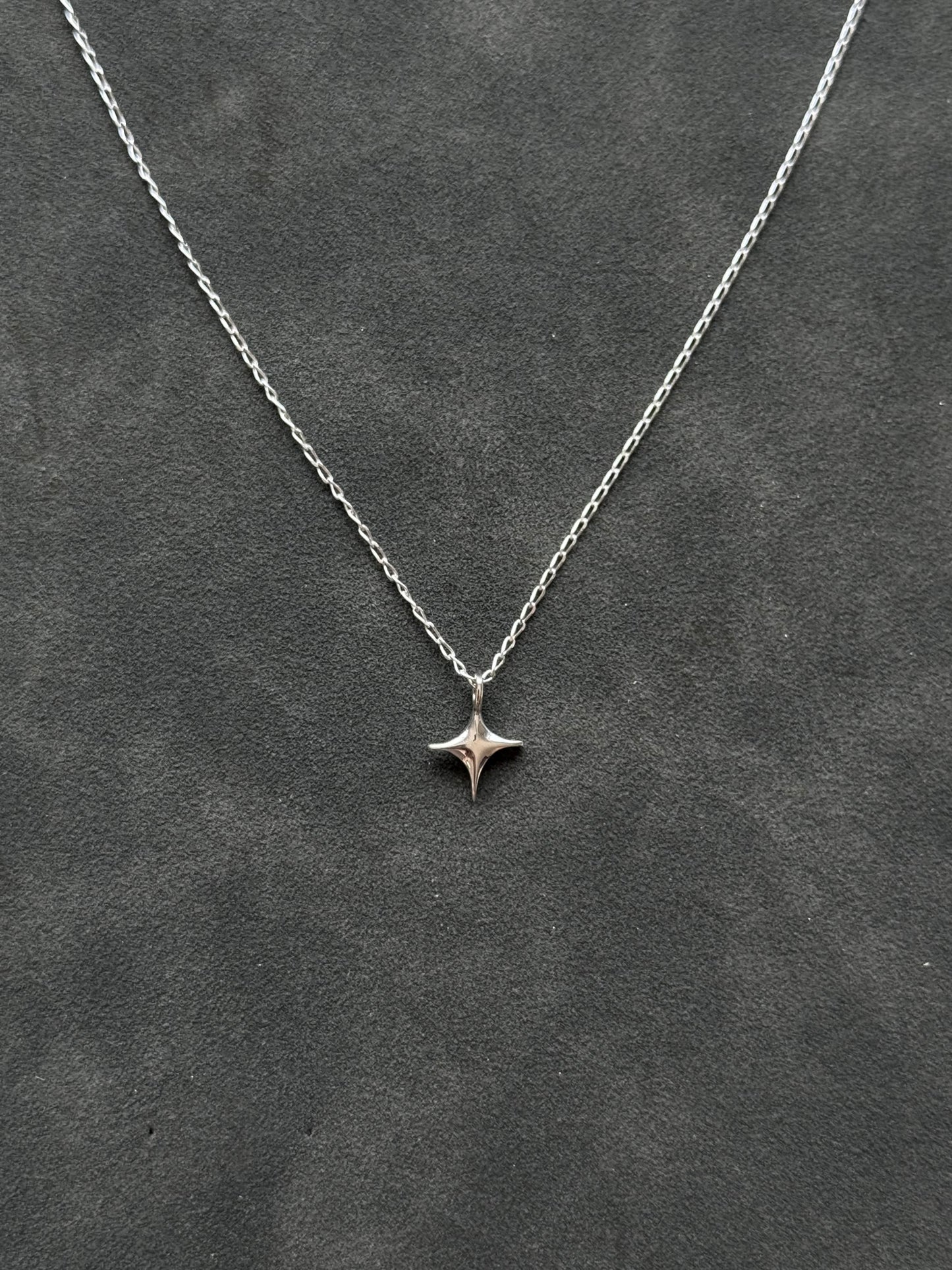 BABY STARGIRL NECKLACE