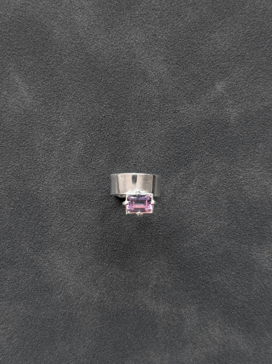 AMETHYST EAR CUFF