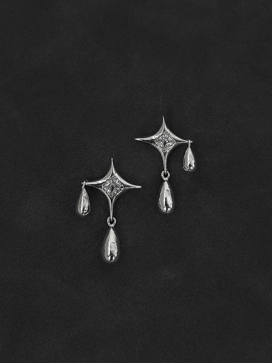 DRIPPING STAR EARRINGS