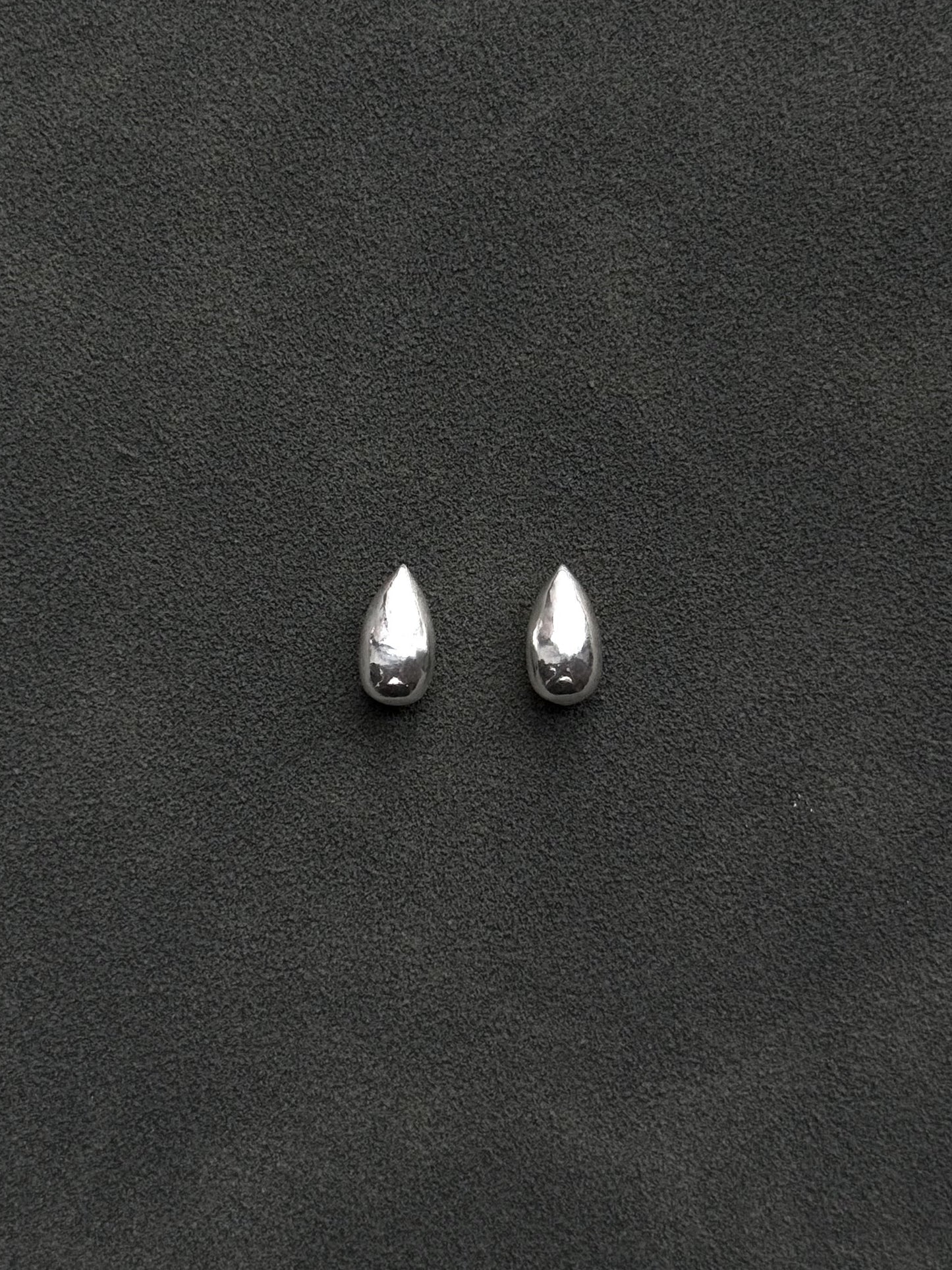 DROPLET STUDS
