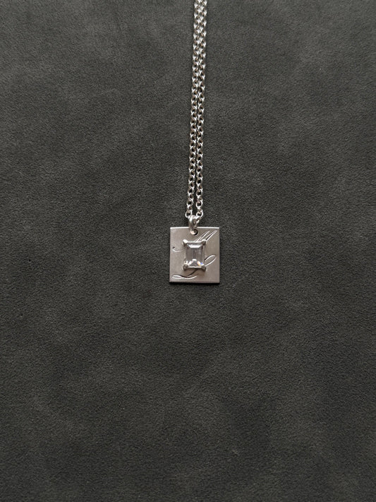 INITIAL PENDANT