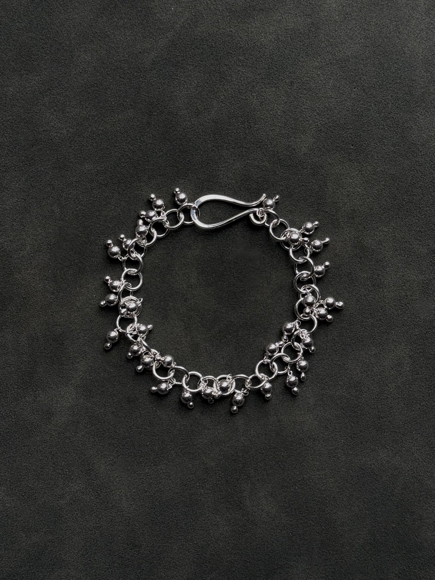 FRILLY BRACELET