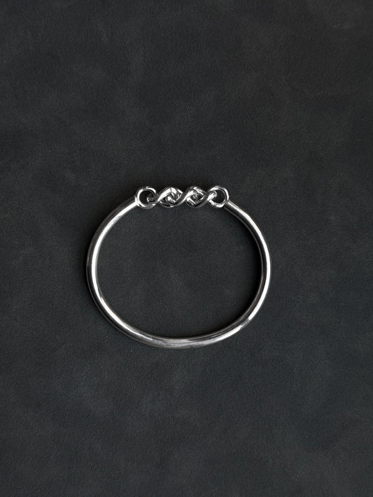 CURB CHAIN BANGLE