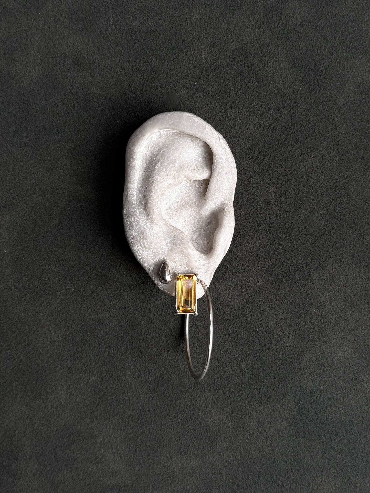 SMALL SIREN HOOPS