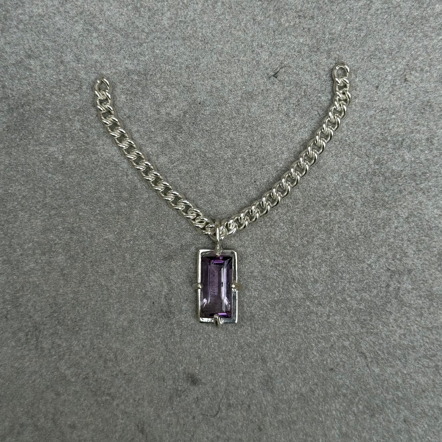 AMETHYST BAGUETTE PENDANT