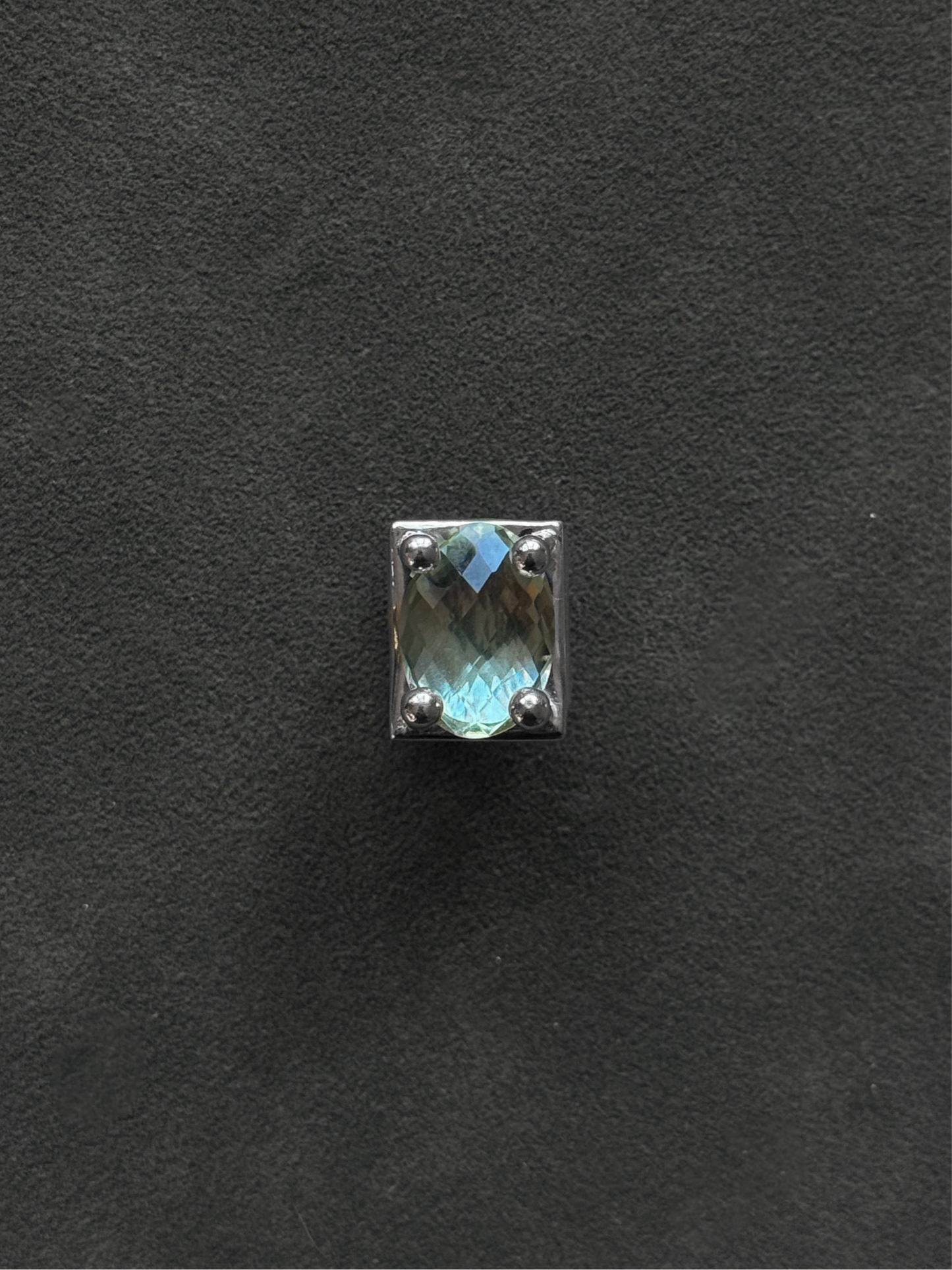 GREEN QUARTZ EAR CUFF