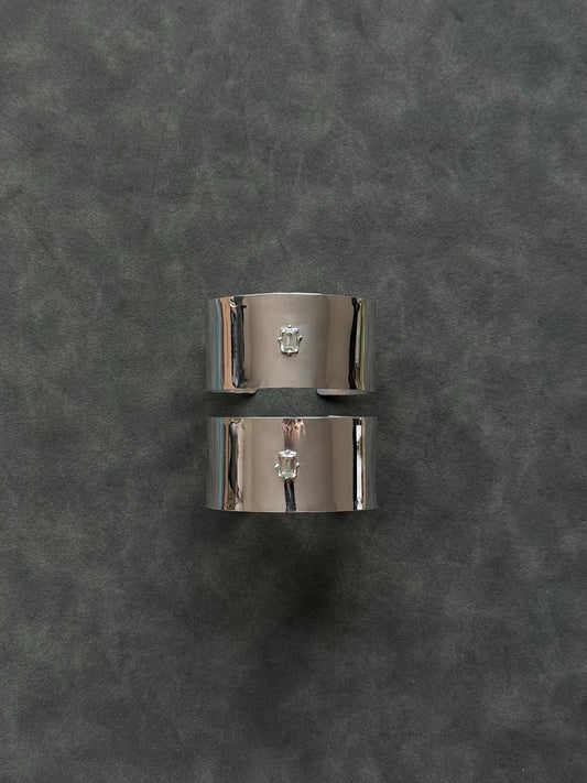 SILVER BANGLE WITH PERIDOT