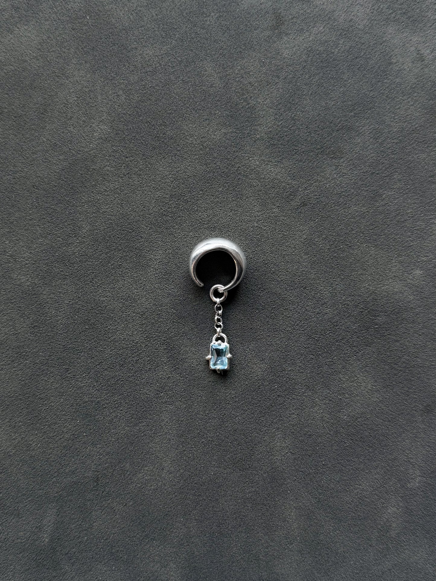 BABY DANCER EAR CUFF