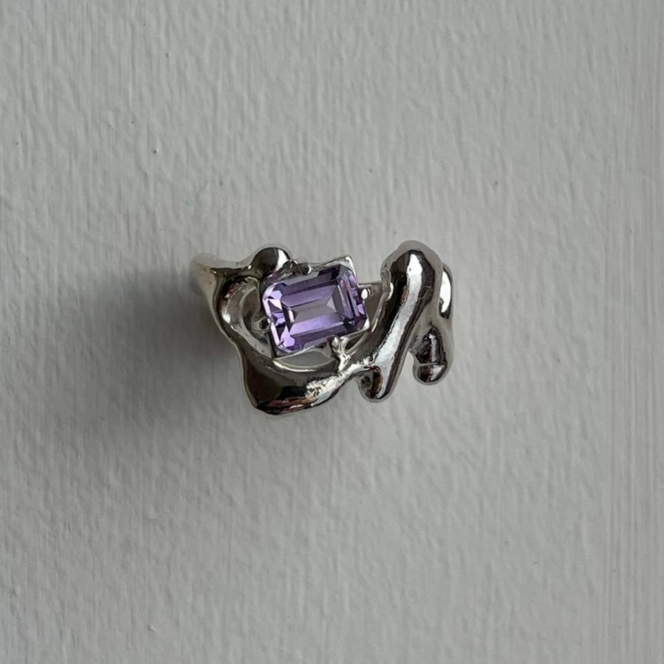 AMETHYST LIQUID METAL RING