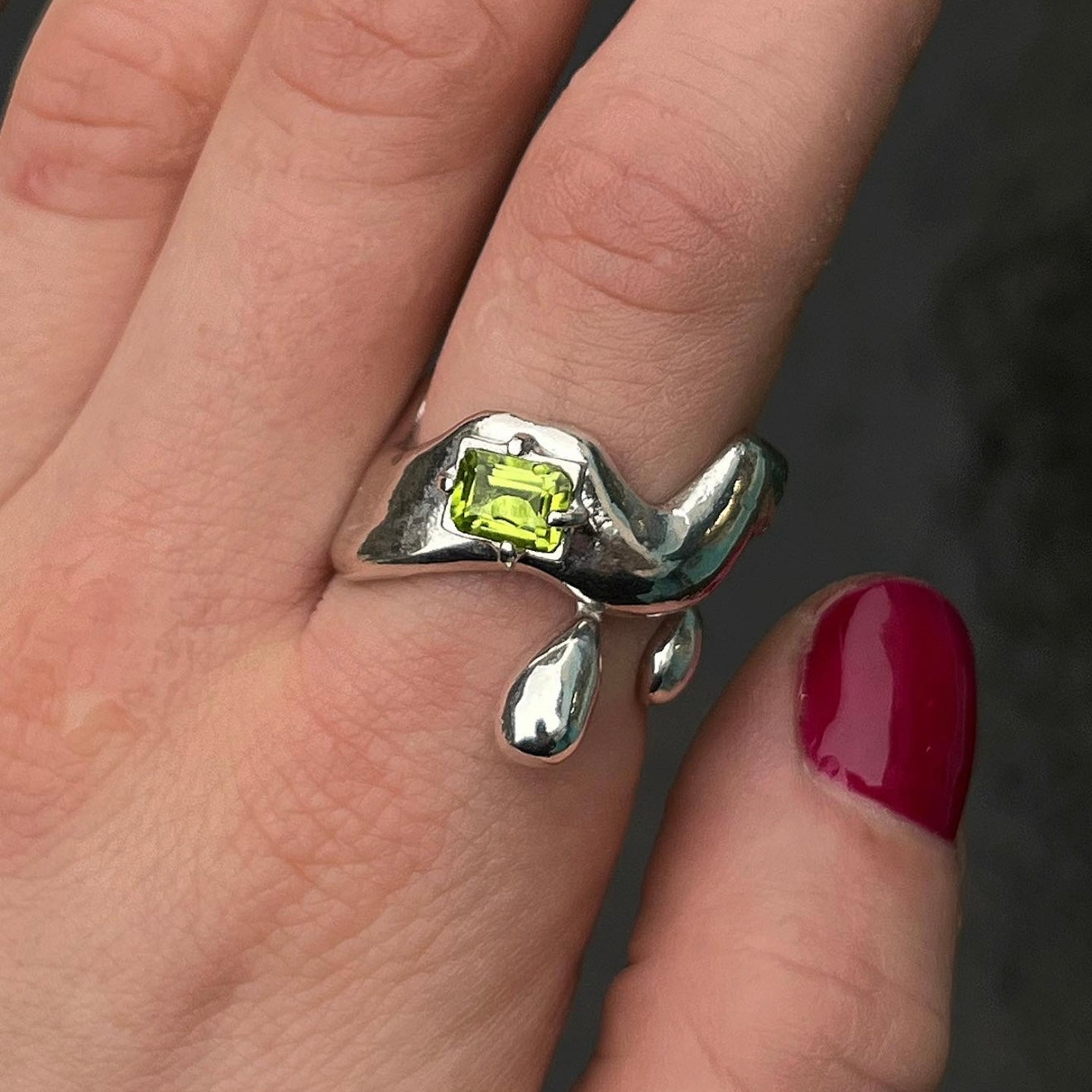 PERIDOT CRY BABY RING