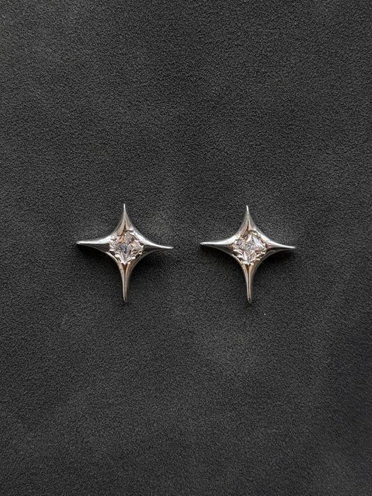 STAR STUDS