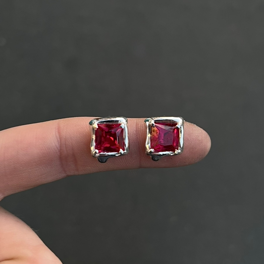 RUBY GOO EARRINGS