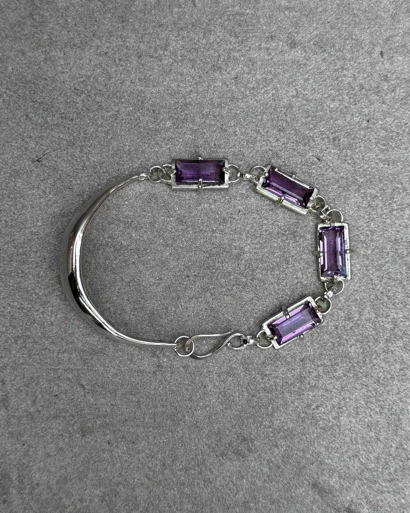 AMETHYST MONA BRACELET