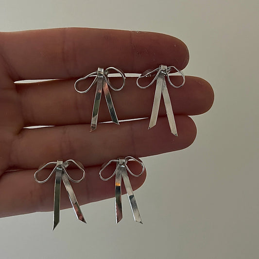 MINI BOW EARRINGS