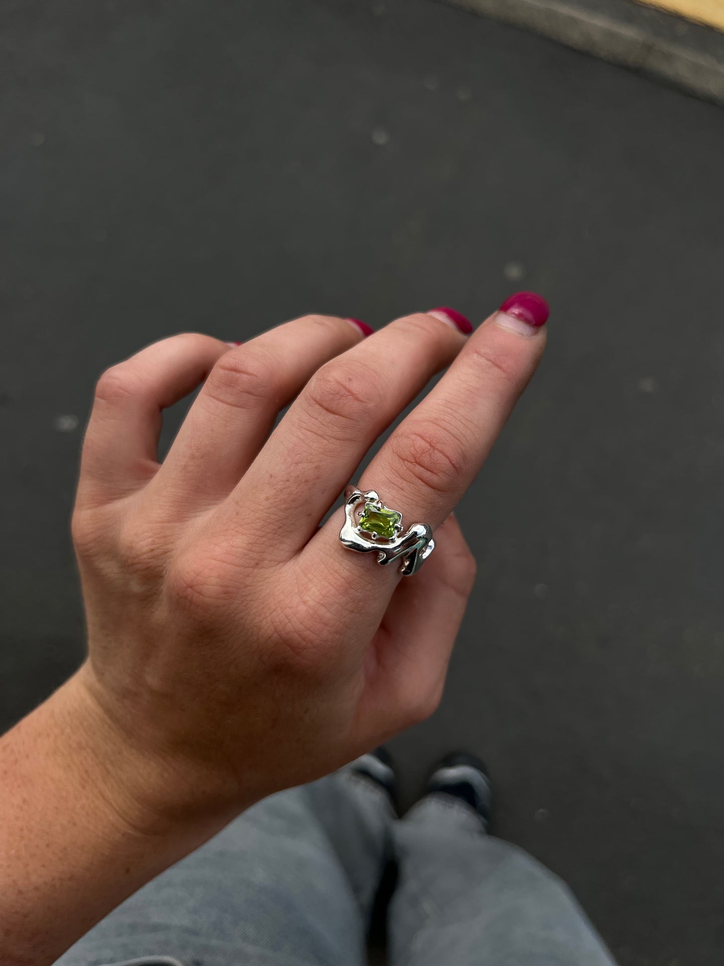 PERIDOT LIQUID METAL RING