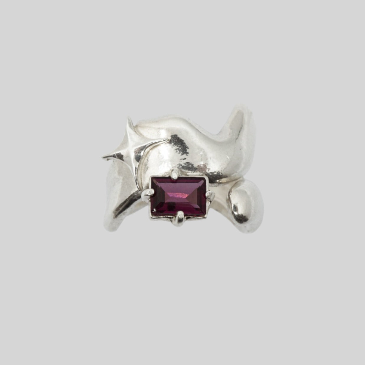 GARNET STAR RING