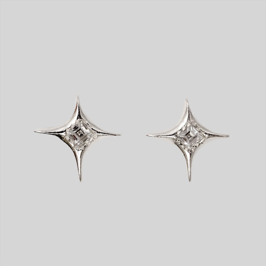 STAR STUDS