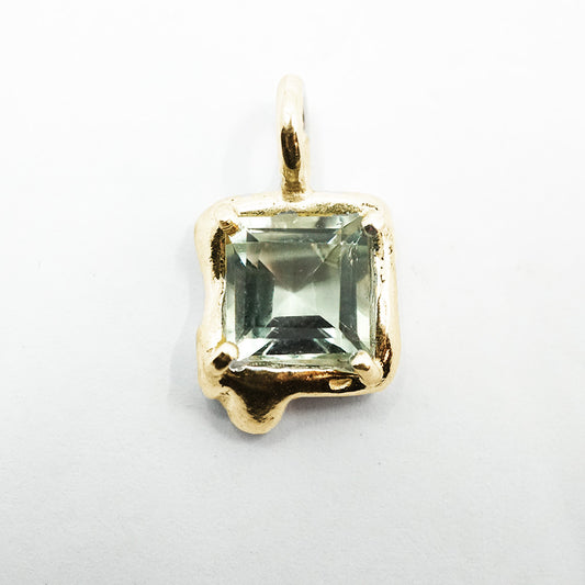 GOLD GREEN QUARTZ GOO PENDANT