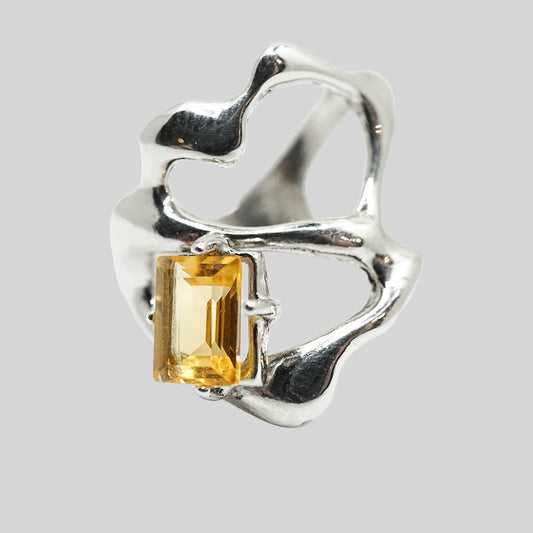 CITRINE LIQUID LOVE RING